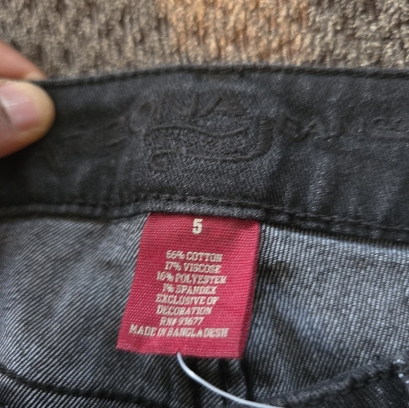 Arizona Jeans Womens Size 2 Black Mid Rise Straight 28×28 Dark Wash Denin NEW - Picture 9 of 10